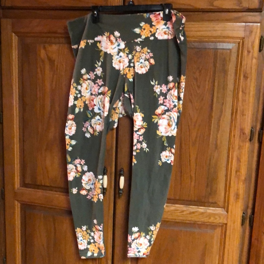 Boutique Plus 2X  Stretch leggins
